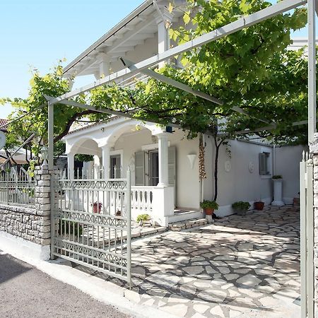 Apartamento The Orange Garden Kassiopi Exterior foto