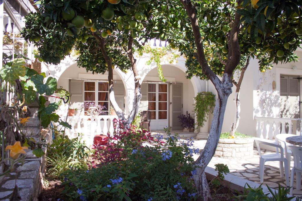 Apartamento The Orange Garden Kassiopi Exterior foto