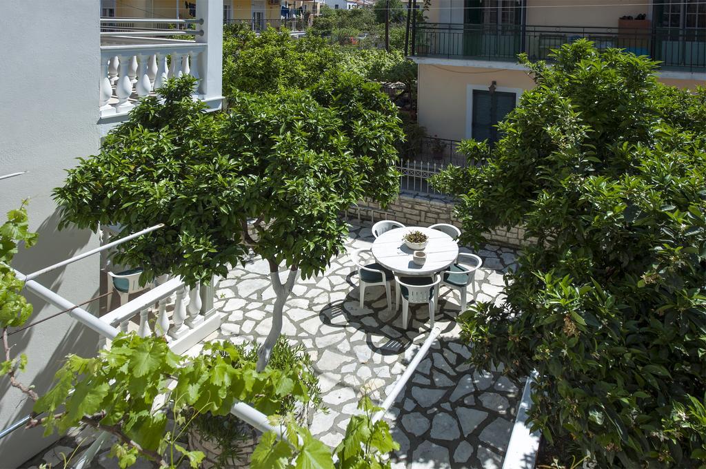 Apartamento The Orange Garden Kassiopi Exterior foto